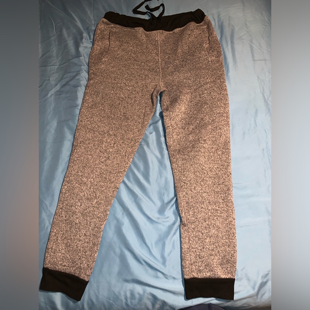 Very Nice joggers - Picture 5 of 5